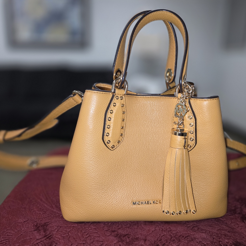 Michael Kors Tan Leather Handbag - Picture 10 of 11